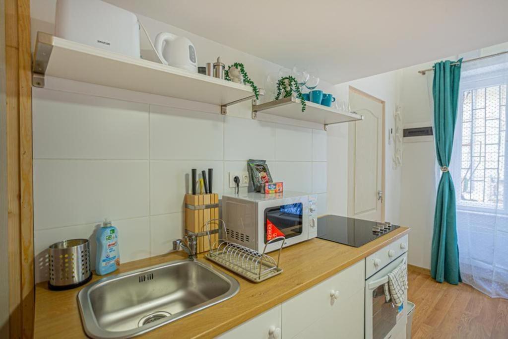 Boutique Apartment In Akacfa Street Budapest Ngoại thất bức ảnh